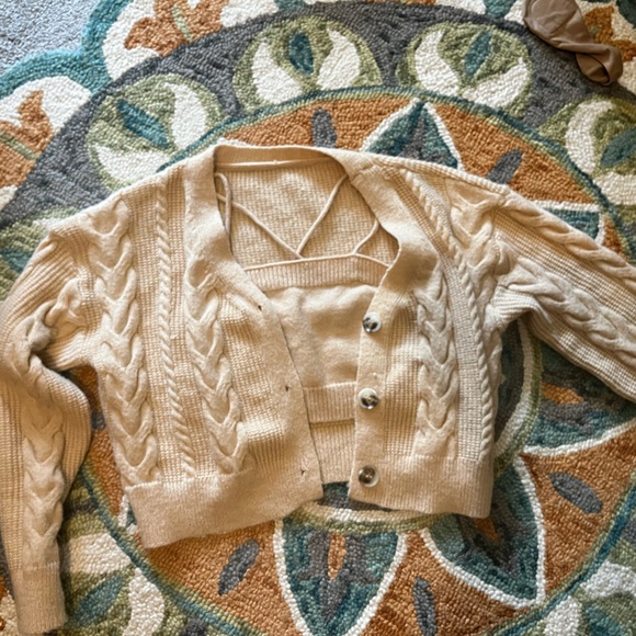 Crop Sweater set - Picture 3 of 4